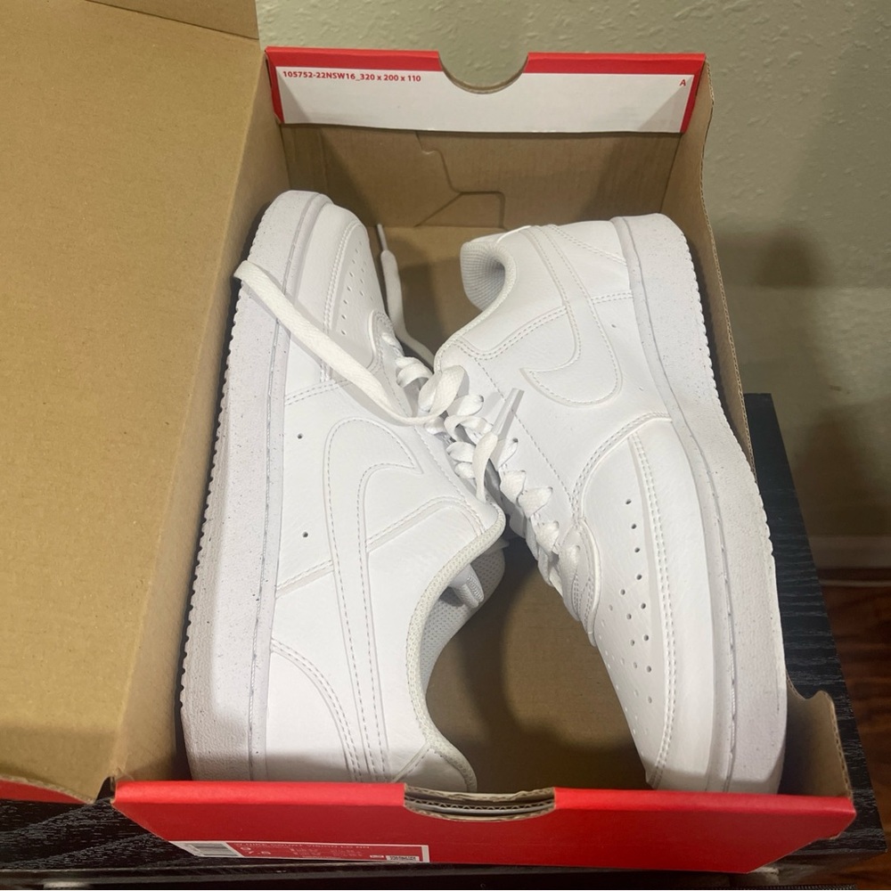 Womens court vision low top sneakers